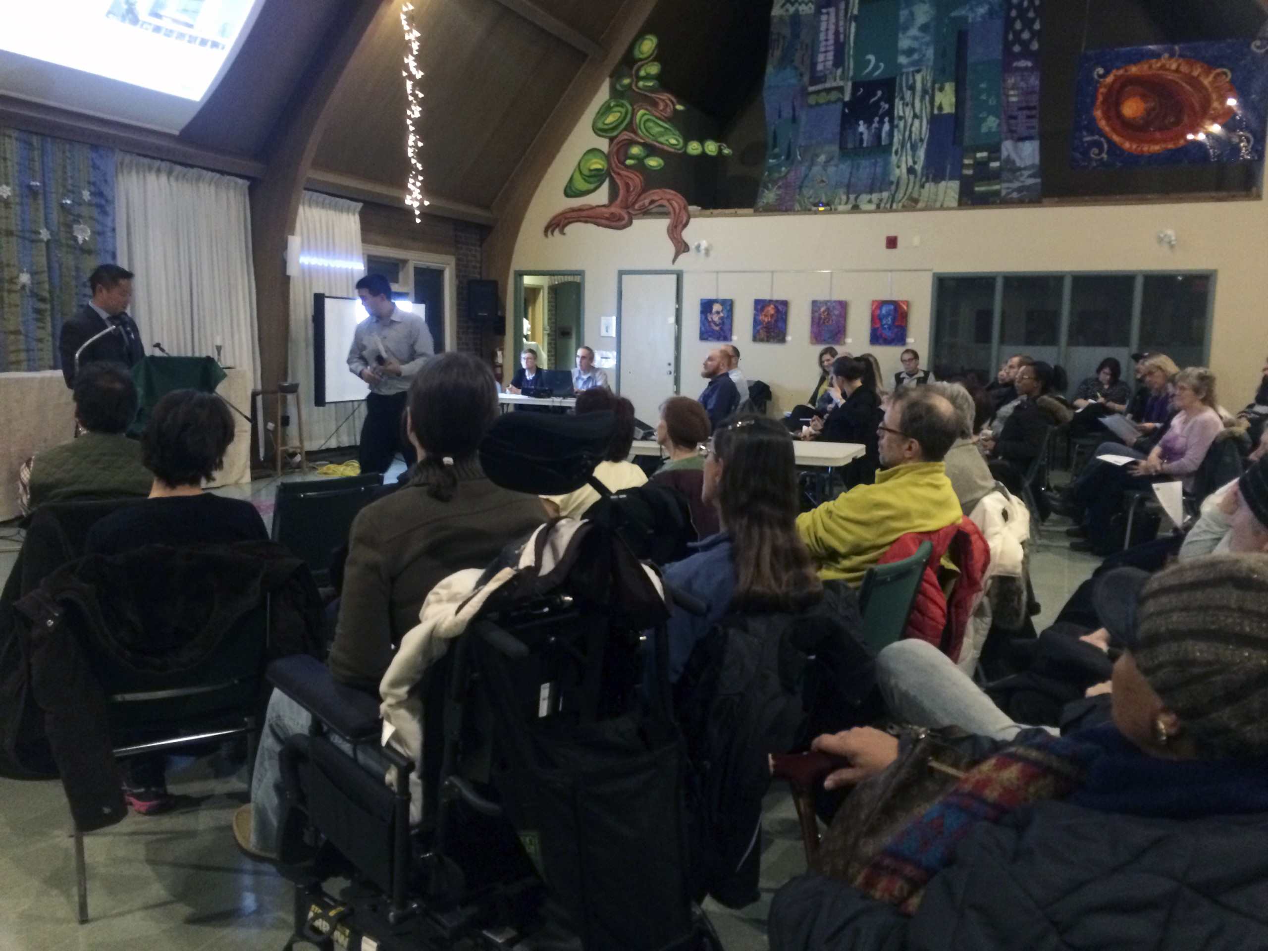 Residents hear from city staff January 24, 2017. PHOTO: Anna Killen