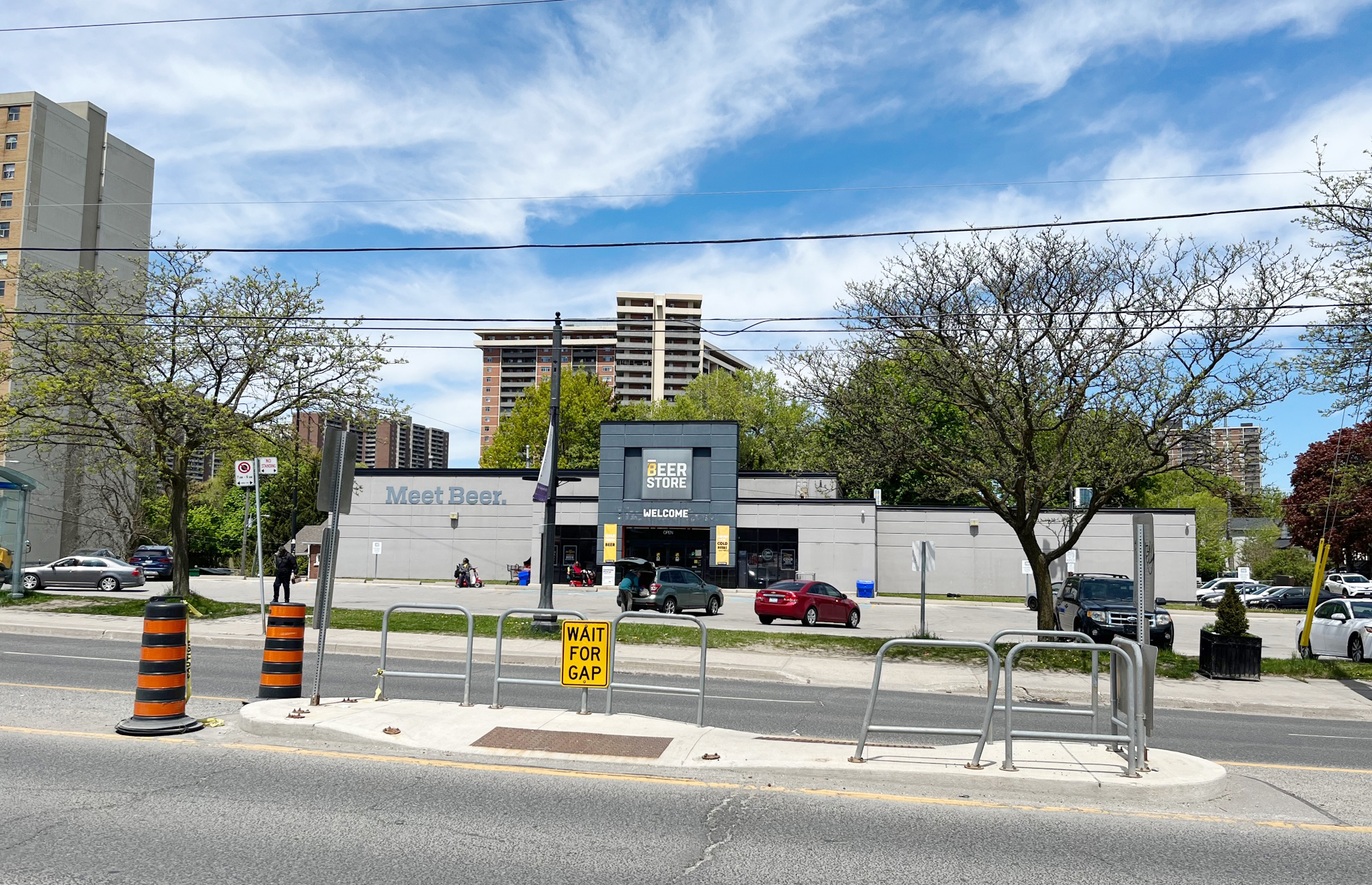 Plan for 33-storey building on Danforth Beer Store site passed with provision that dedicated park space be found in area